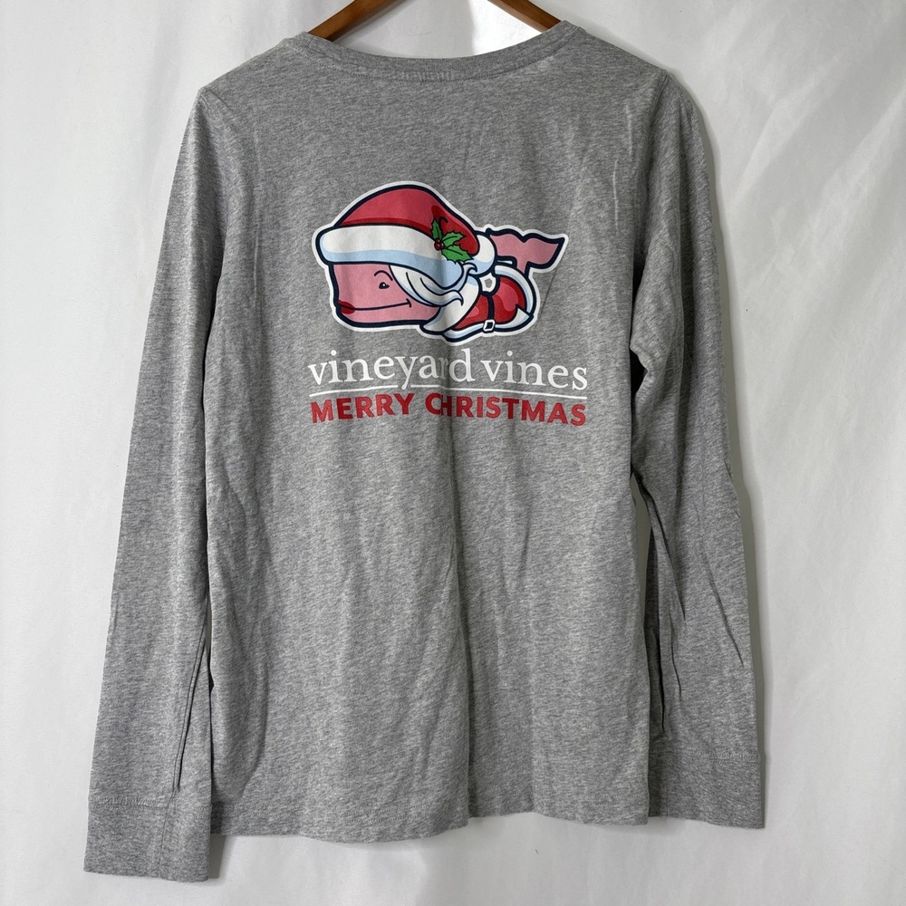 Vineyard Vines Medium gray long sleeve t-shirt Merry Christmas Mrs.‎ Claus Whale